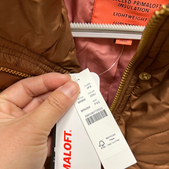 Jcrew cocoon coat. No longer has tags is small definitely for a petite person. - Picture 8 of 10